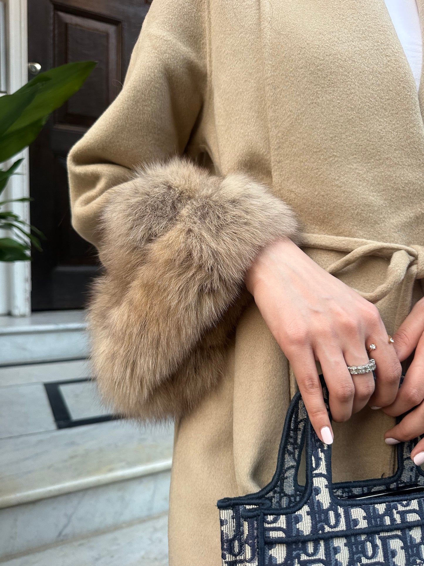 The Hyde Park Cape Beige